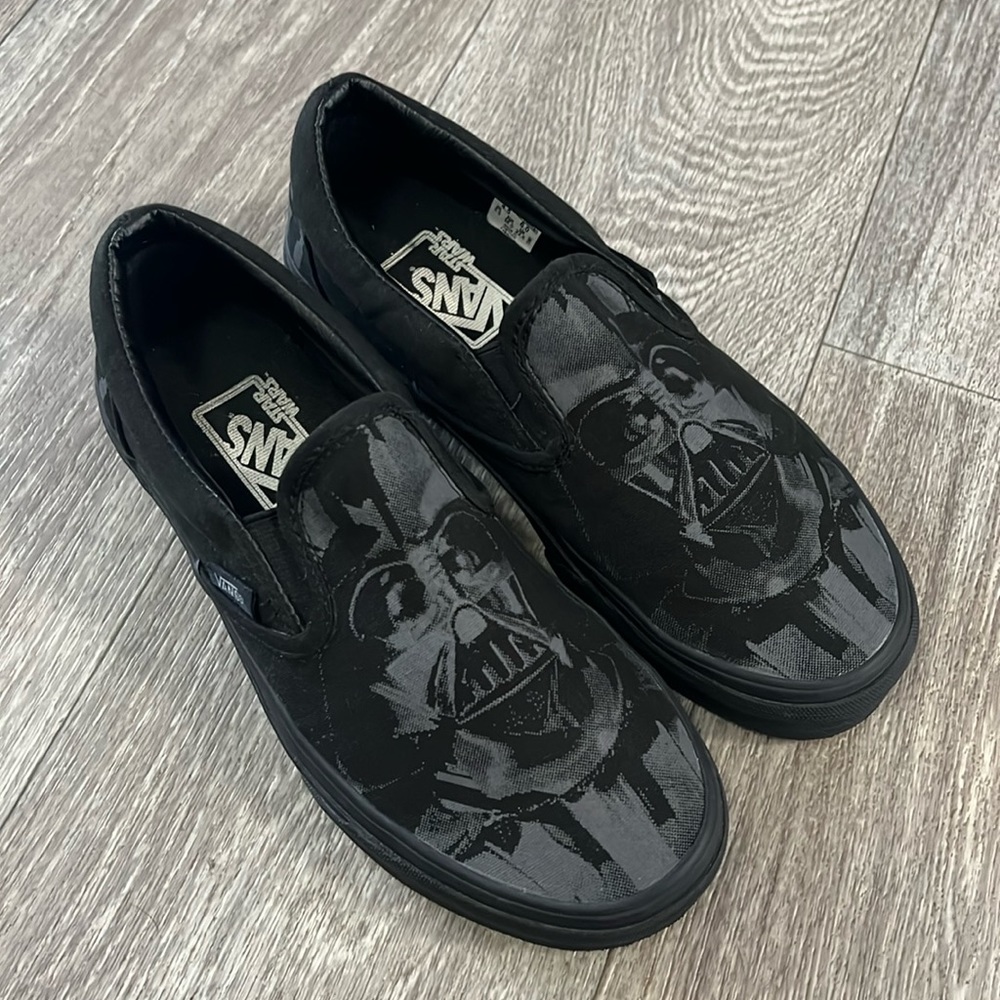 Vans x Star Wars Darth Vader sneakers men’s sz 4.5 women’s sz 6